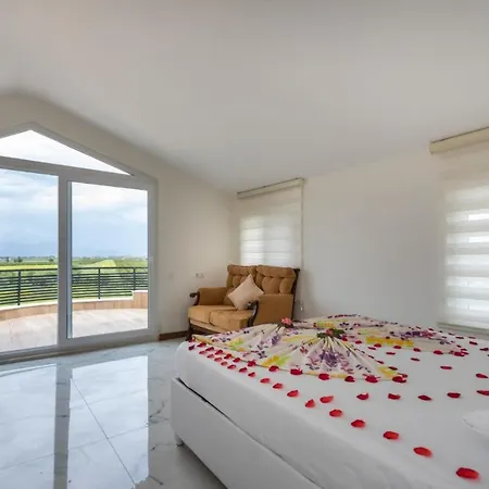 Exceptional With Private Pool In Antalya Apartment *